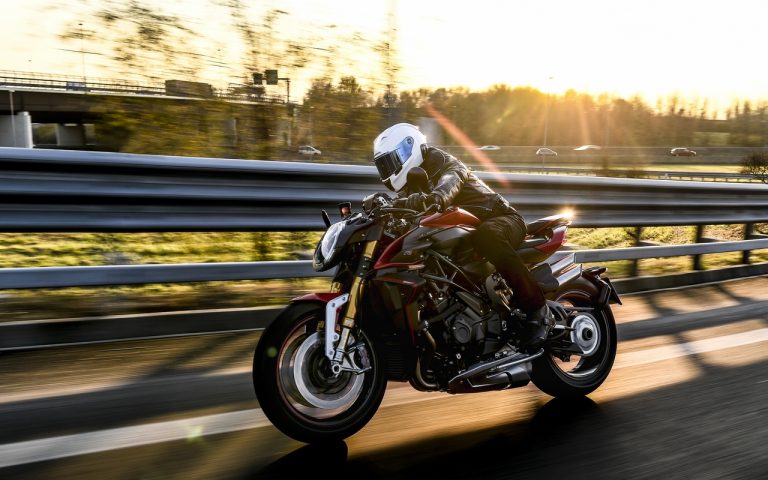 MV Agusta Brutale 1000 RR 2020: immagini ufficiali
