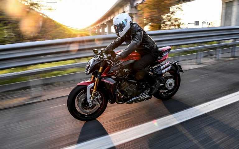 MV Agusta Brutale 1000 RR 2020: immagini ufficiali