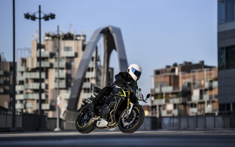 MV Agusta Brutale 1000 RR 2020: immagini ufficiali