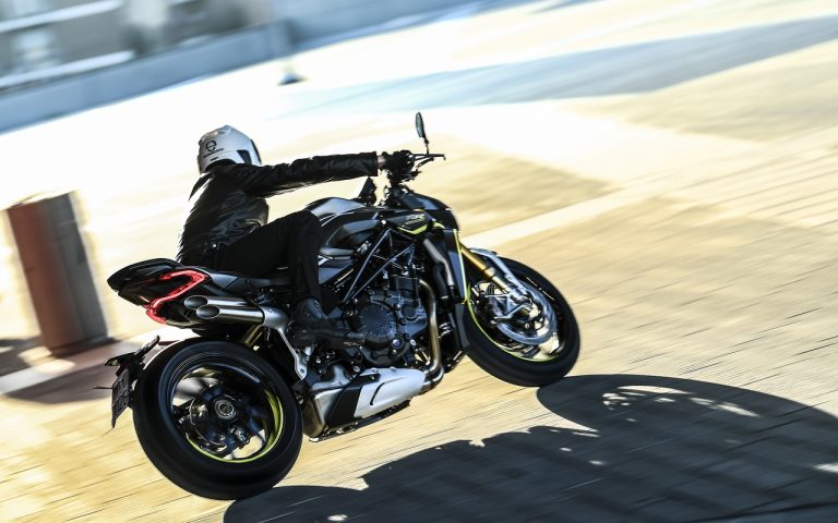 MV Agusta Brutale 1000 RR 2020: immagini ufficiali