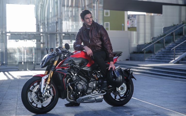 MV Agusta Brutale 1000 RR 2020: immagini ufficiali