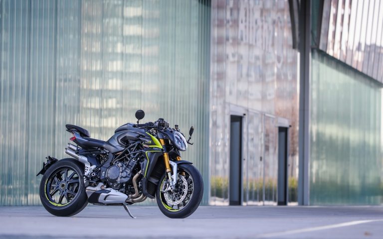 MV Agusta Brutale 1000 RR 2020: immagini ufficiali