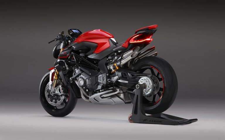 MV Agusta Brutale 1000 RR 2020: immagini ufficiali