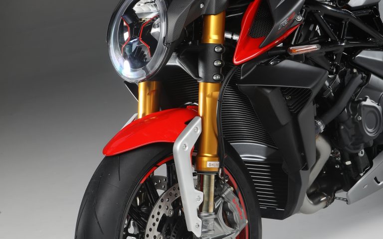MV Agusta Brutale 1000 RR 2020: immagini ufficiali