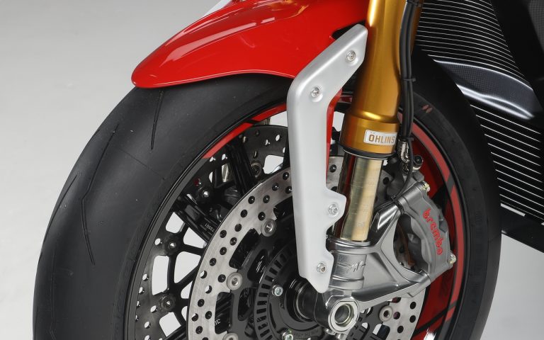 MV Agusta Brutale 1000 RR 2020: immagini ufficiali