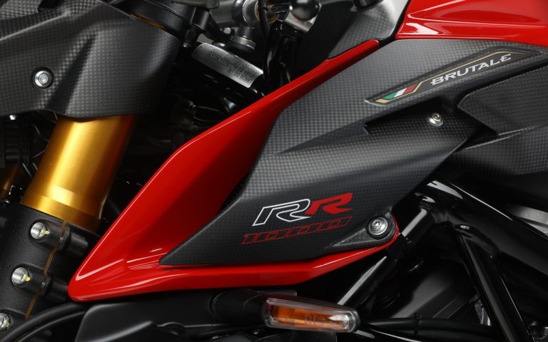 MV Agusta Brutale 1000 RR 2020: immagini ufficiali