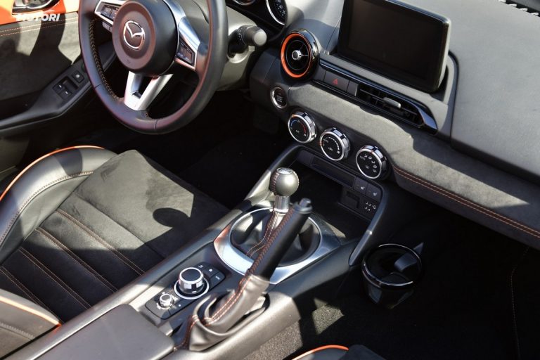 Mazda MX-5 30th Anniversary: la prova su strada
