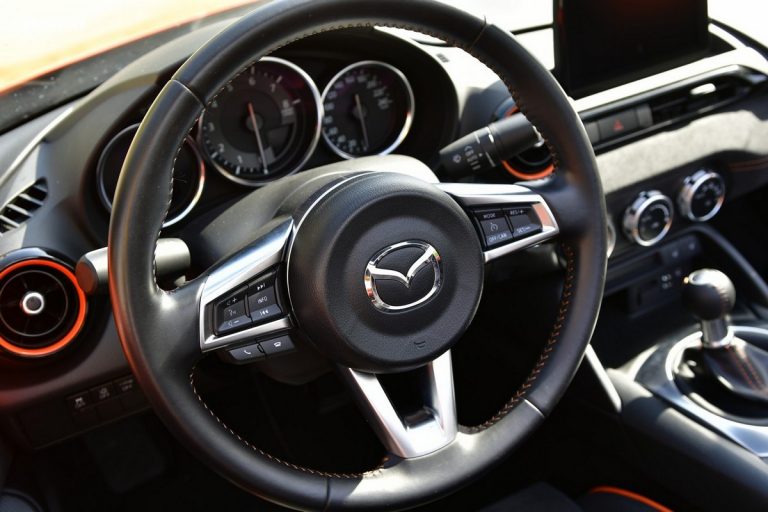 Mazda MX-5 30th Anniversary: la prova su strada