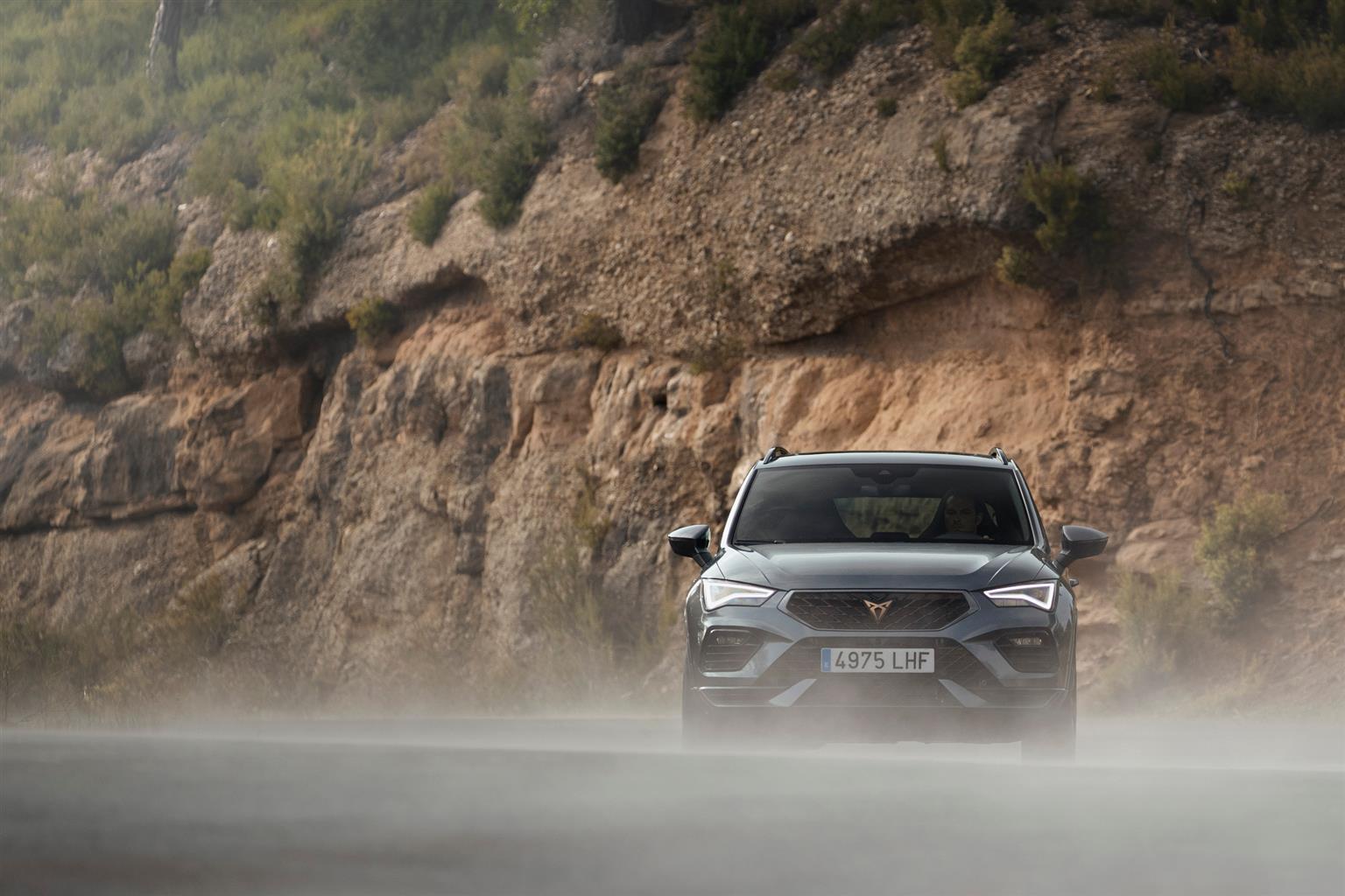 Nuova Cupra Ateca 2020: immagini ufficiali