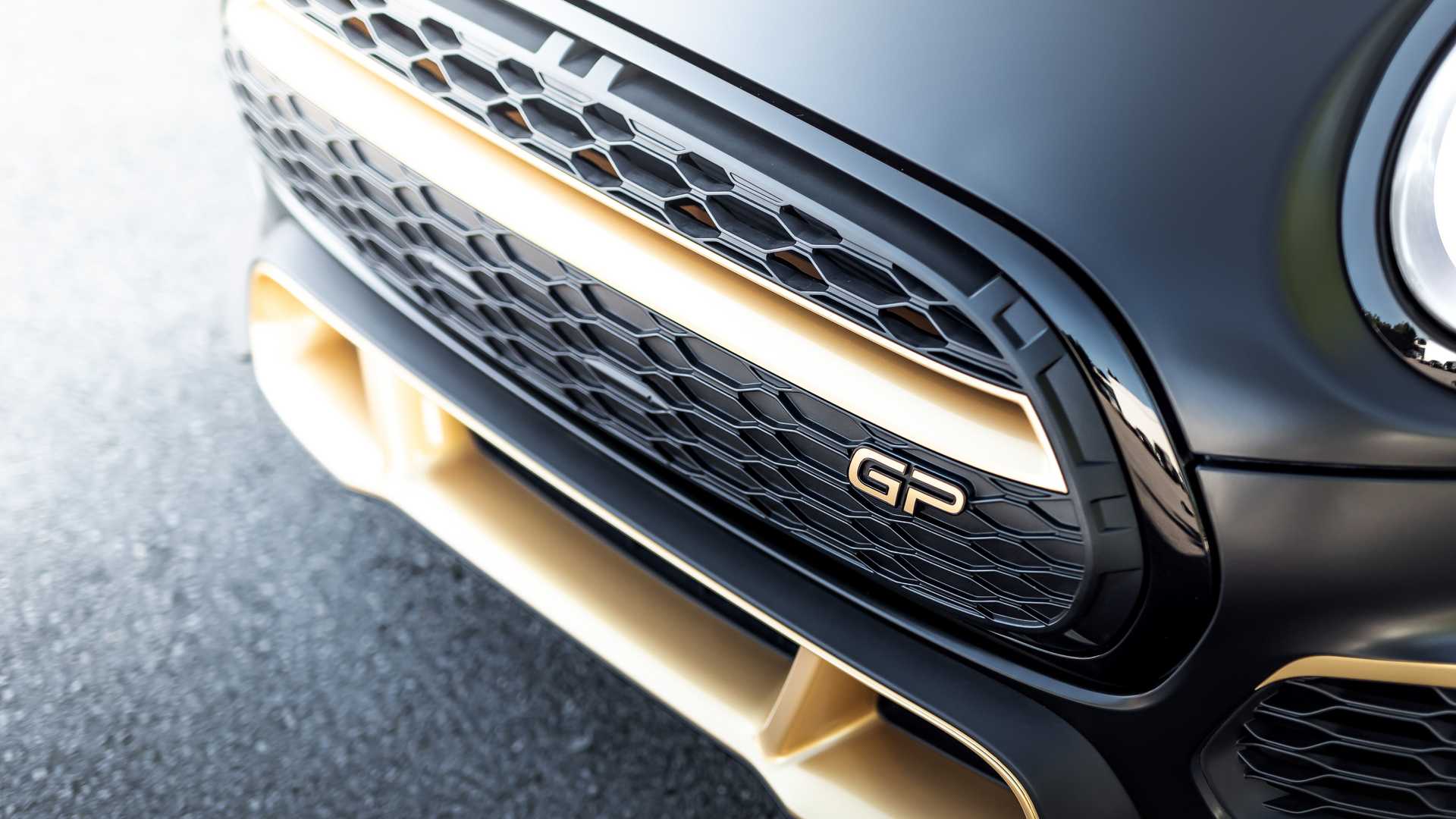 MINI John Cooper Works GP by Manhart: immagini ufficiali