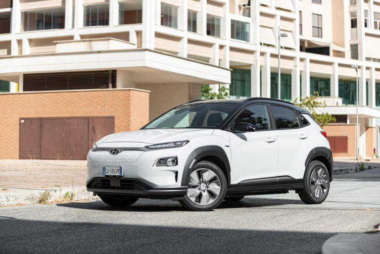 Hyundai Kona Electric: la prova su strada