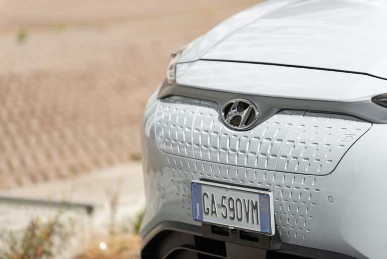 Hyundai Kona Electric: la prova su strada