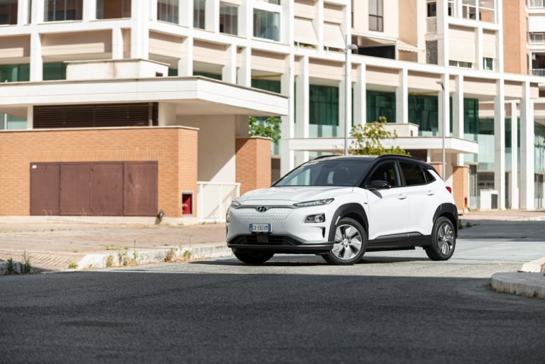 Hyundai Kona Electric: la prova su strada