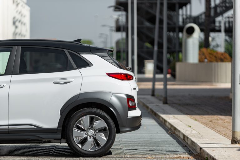 Hyundai Kona Electric: la prova su strada