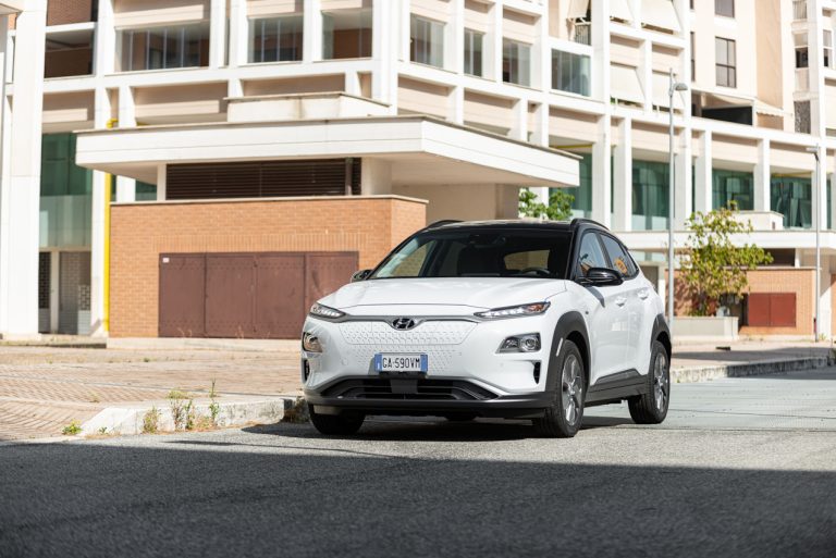 Hyundai Kona Electric: la prova su strada