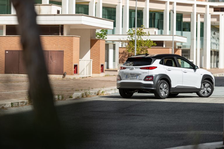 Hyundai Kona Electric: la prova su strada