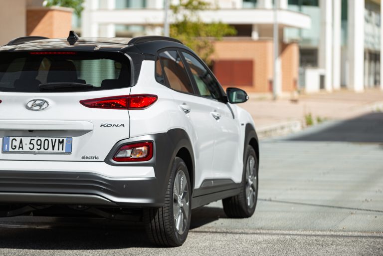 Hyundai Kona Electric: la prova su strada