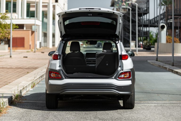 Hyundai Kona Electric: la prova su strada