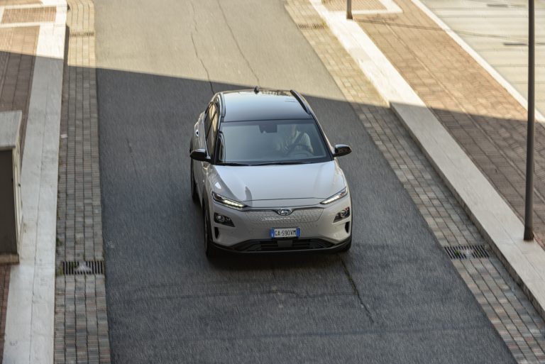 Hyundai Kona Electric: la prova su strada