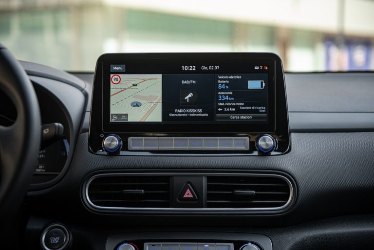 Hyundai Kona Electric: la prova su strada