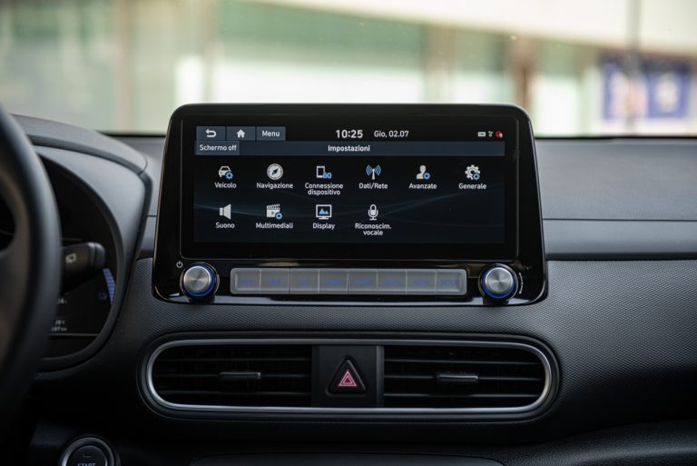 Hyundai Kona Electric: la prova su strada