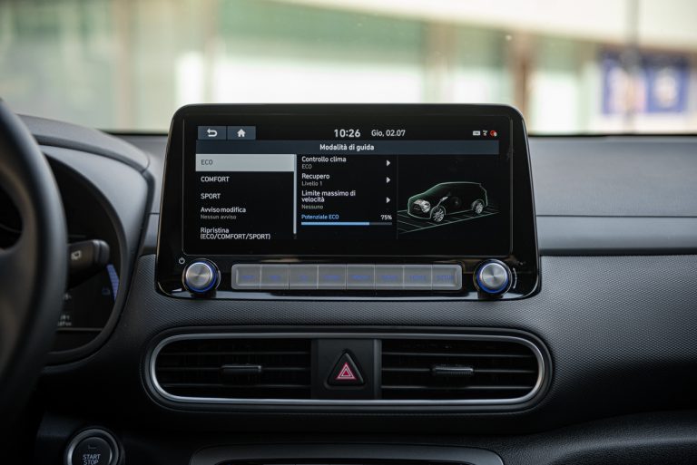 Hyundai Kona Electric: la prova su strada