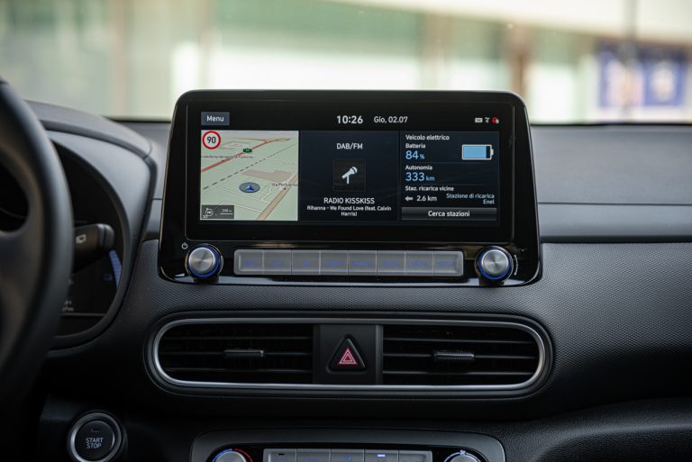 Hyundai Kona Electric: la prova su strada