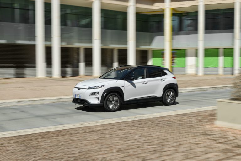 Hyundai Kona Electric: la prova su strada