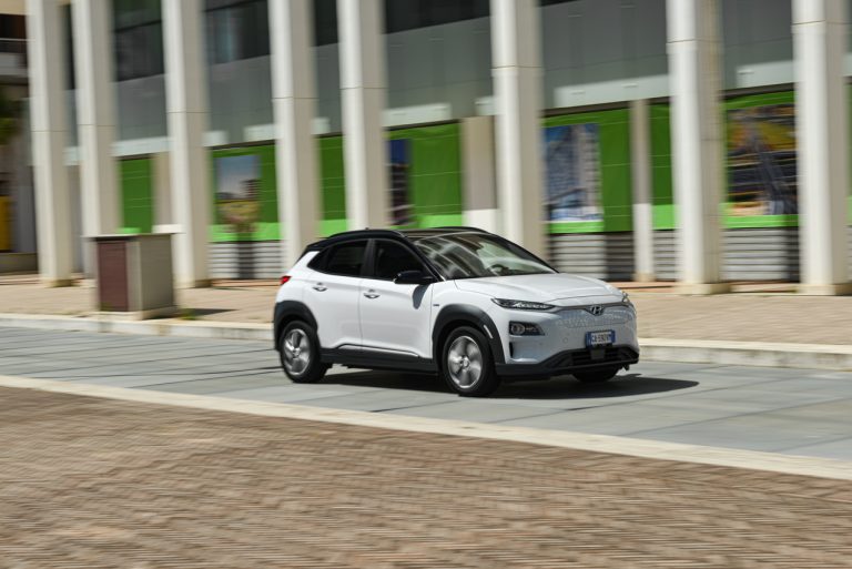 Hyundai Kona Electric: la prova su strada