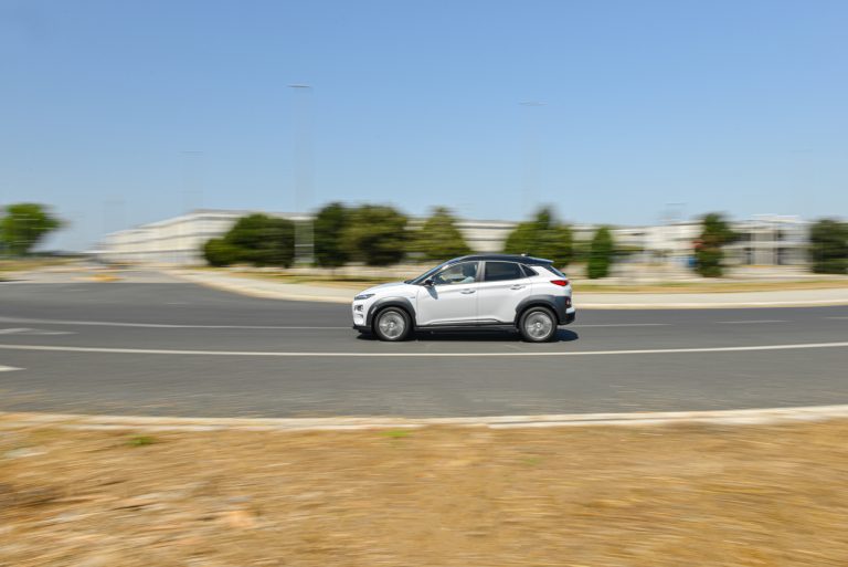Hyundai Kona Electric: la prova su strada