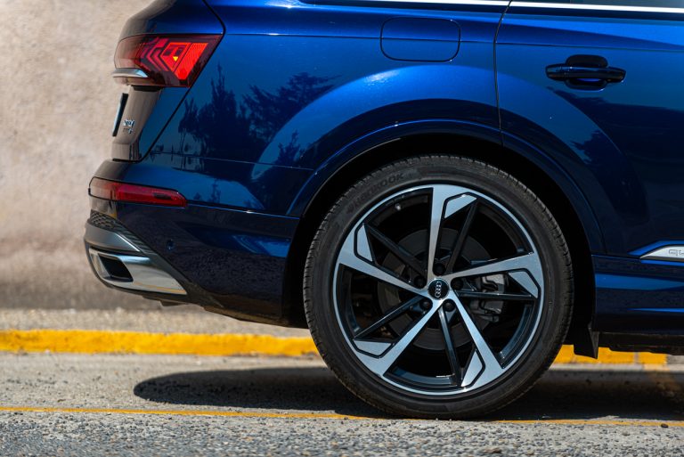 Audi Q7 50 TDI: la prova su strada
