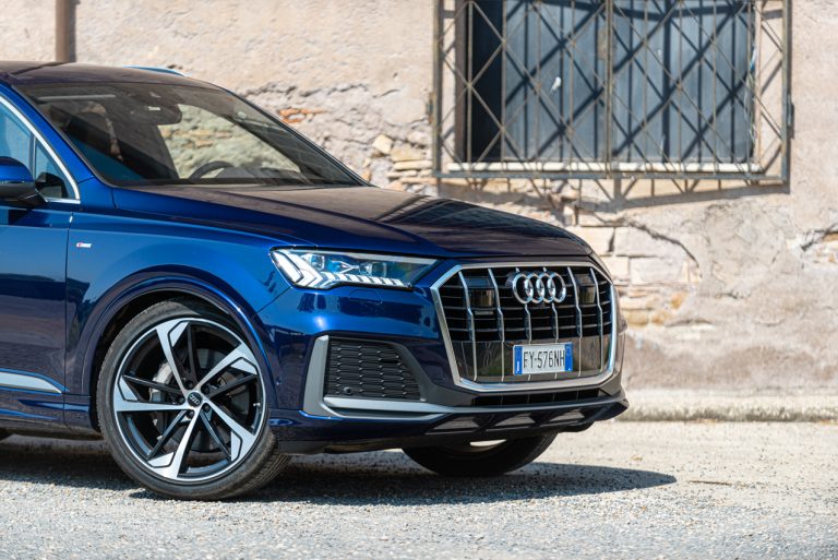 Audi Q7 50 TDI: la prova su strada