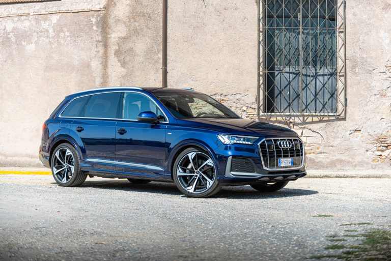 Audi Q7 50 TDI: la prova su strada