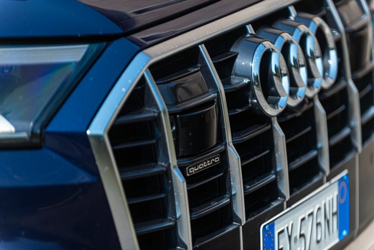 Audi Q7 50 TDI: la prova su strada