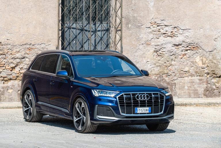 Audi Q7 50 TDI: la prova su strada