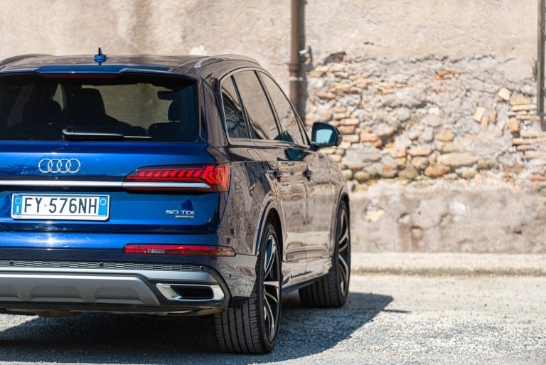 Audi Q7 50 TDI: la prova su strada