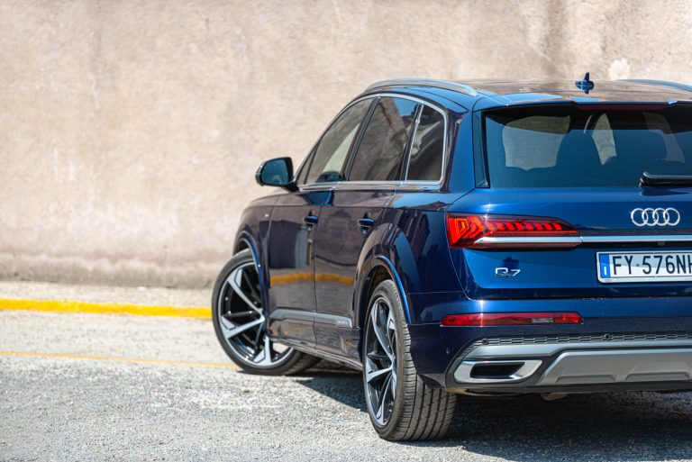 Audi Q7 50 TDI: la prova su strada
