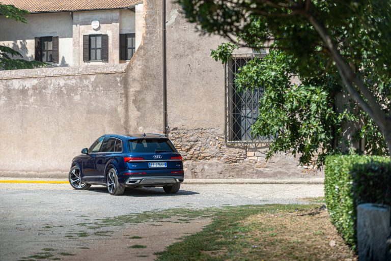 Audi Q7 50 TDI: la prova su strada
