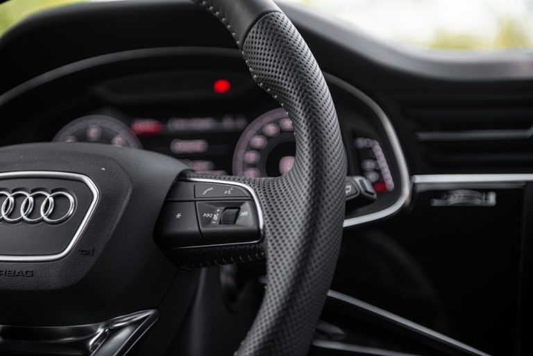 Audi Q7 50 TDI: la prova su strada