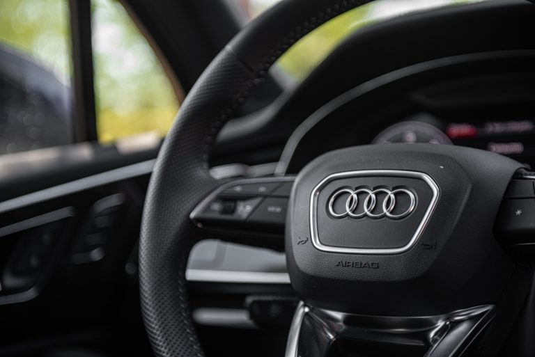 Audi Q7 50 TDI: la prova su strada