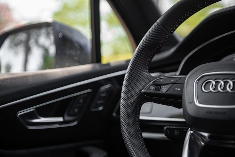 Audi Q7 50 TDI: la prova su strada