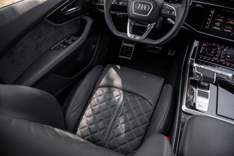 Audi Q7 50 TDI: la prova su strada