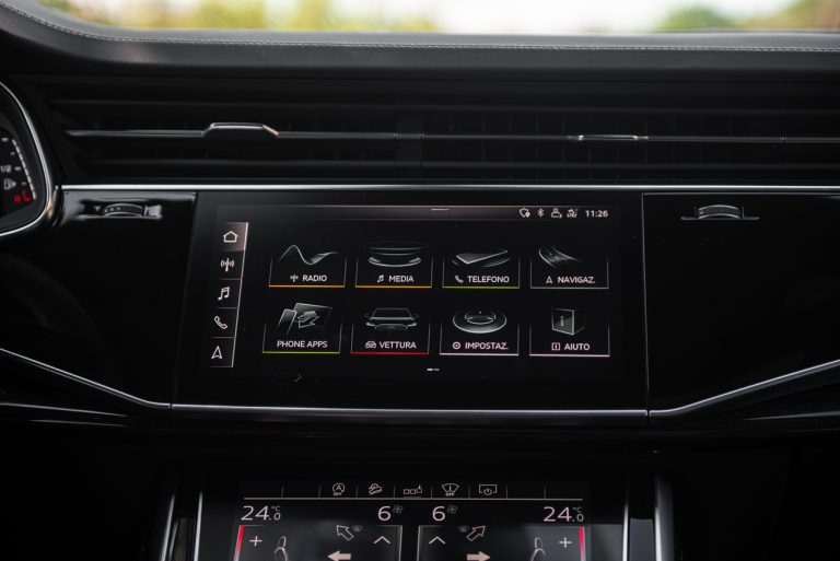 Audi Q7 50 TDI: la prova su strada