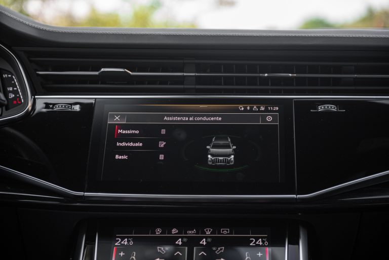 Audi Q7 50 TDI: la prova su strada