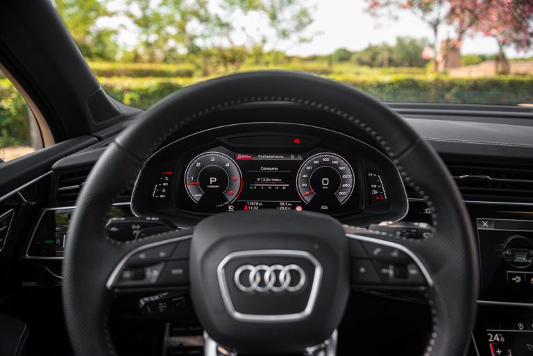 Audi Q7 50 TDI: la prova su strada