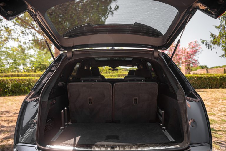 Audi Q7 50 TDI: la prova su strada
