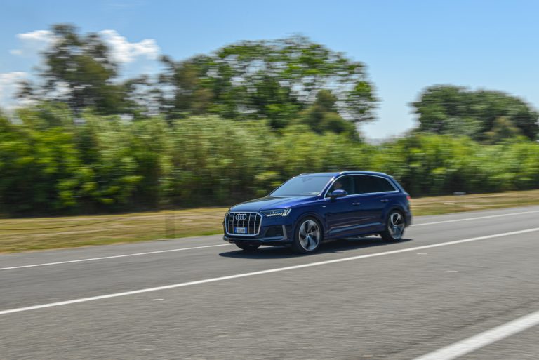 Audi Q7 50 TDI: la prova su strada