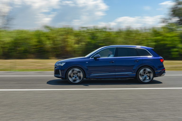 Audi Q7 50 TDI: la prova su strada