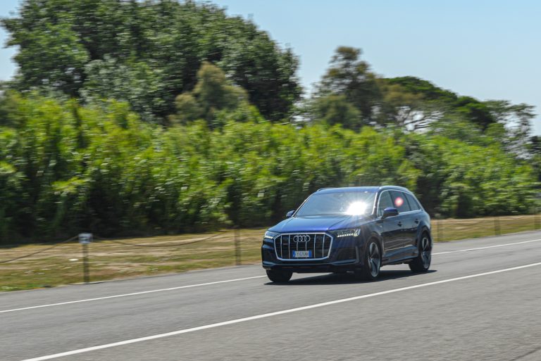 Audi Q7 50 TDI: la prova su strada