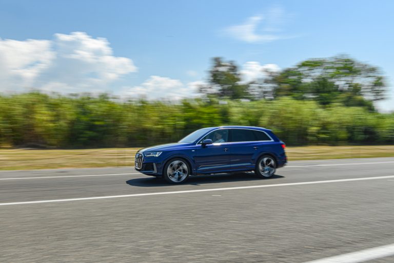 Audi Q7 50 TDI: la prova su strada